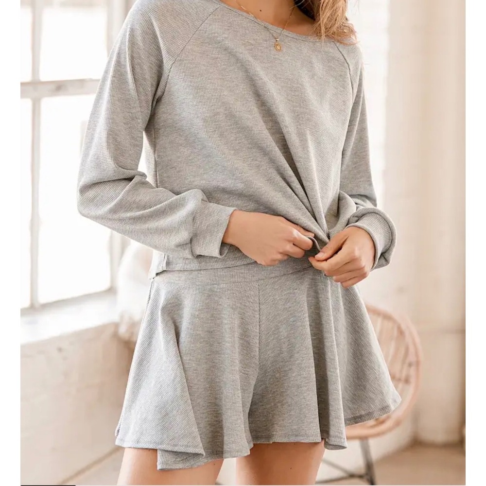Lulus Expert Chiller Heather Grey Waffle Knit Lounge Shorts Skort Look Size M - Picture 4 of 10